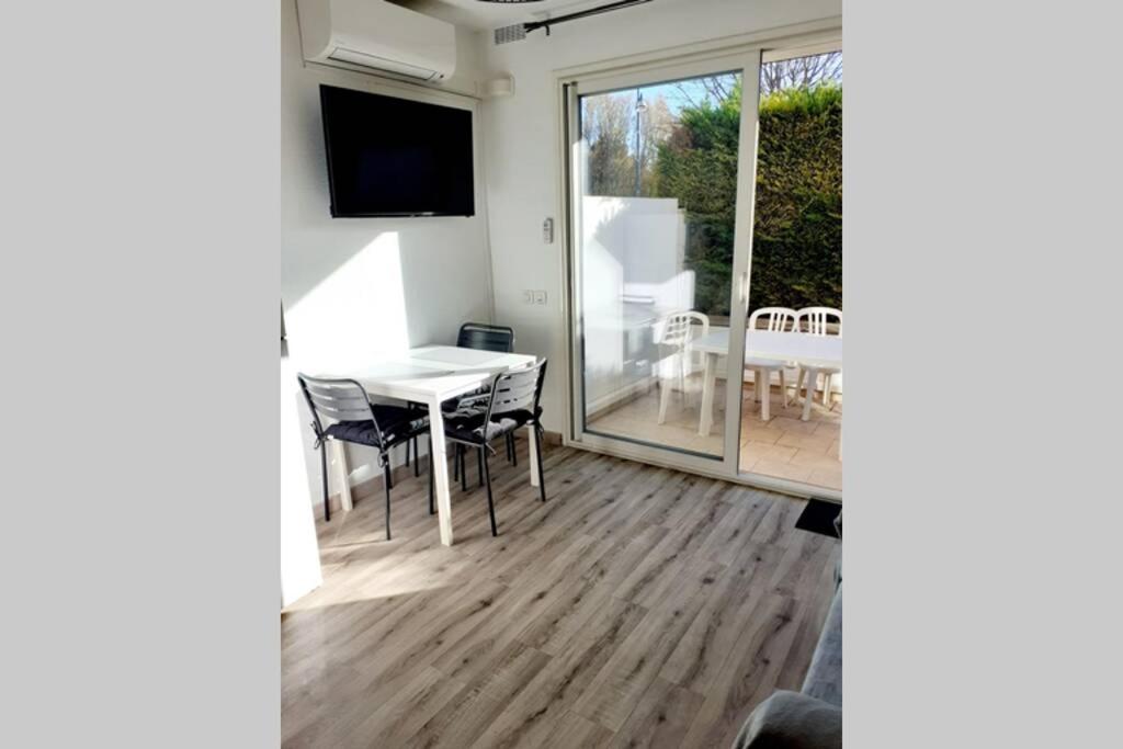 T2 Rez De Chaussee Climatise Jardin Parking Prive Apartment *